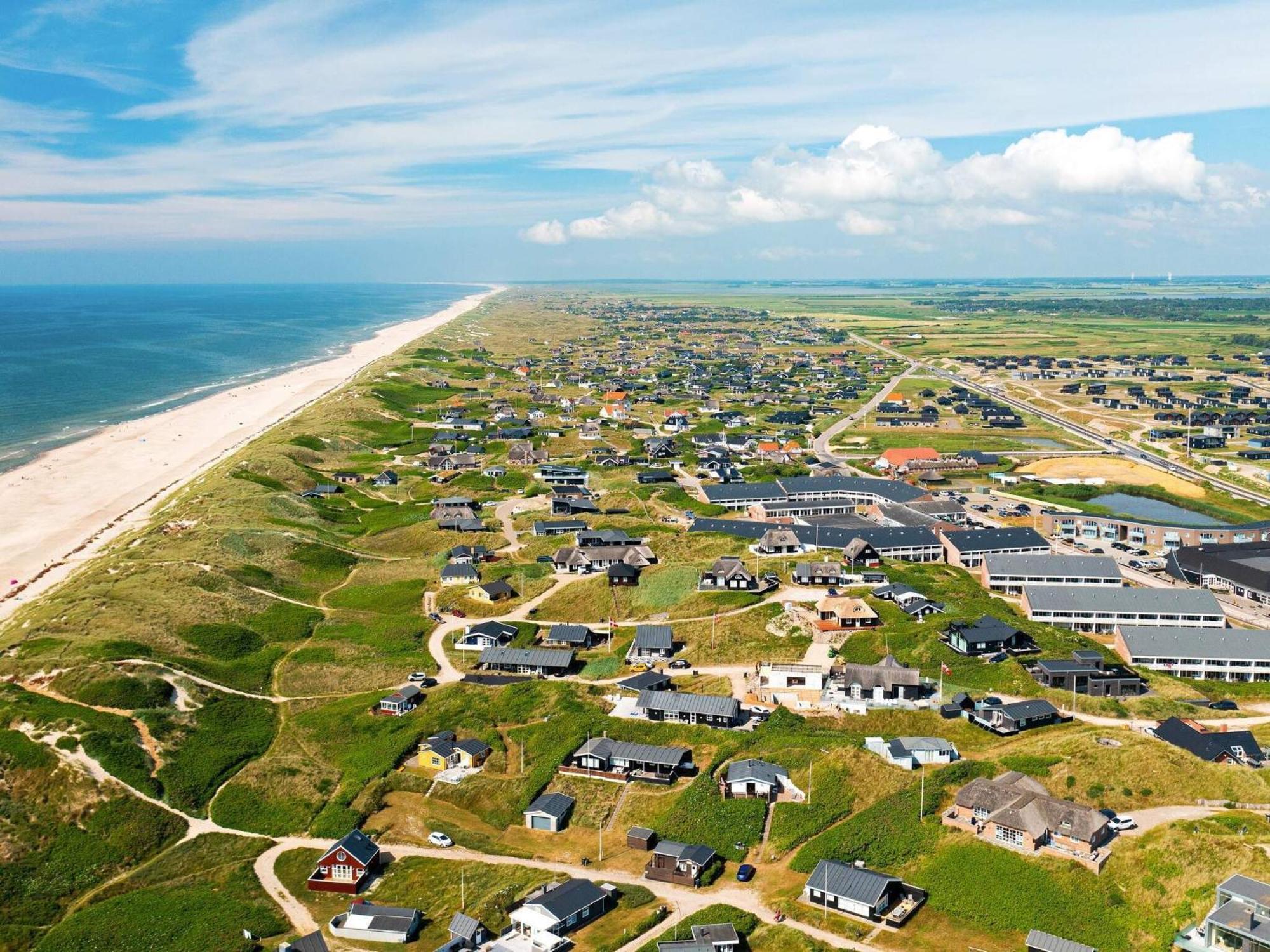 4 Person Holiday Home On A Holiday Park In Ringk Bing Ringkøbing Екстериор снимка